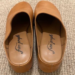 Free people leather clogs